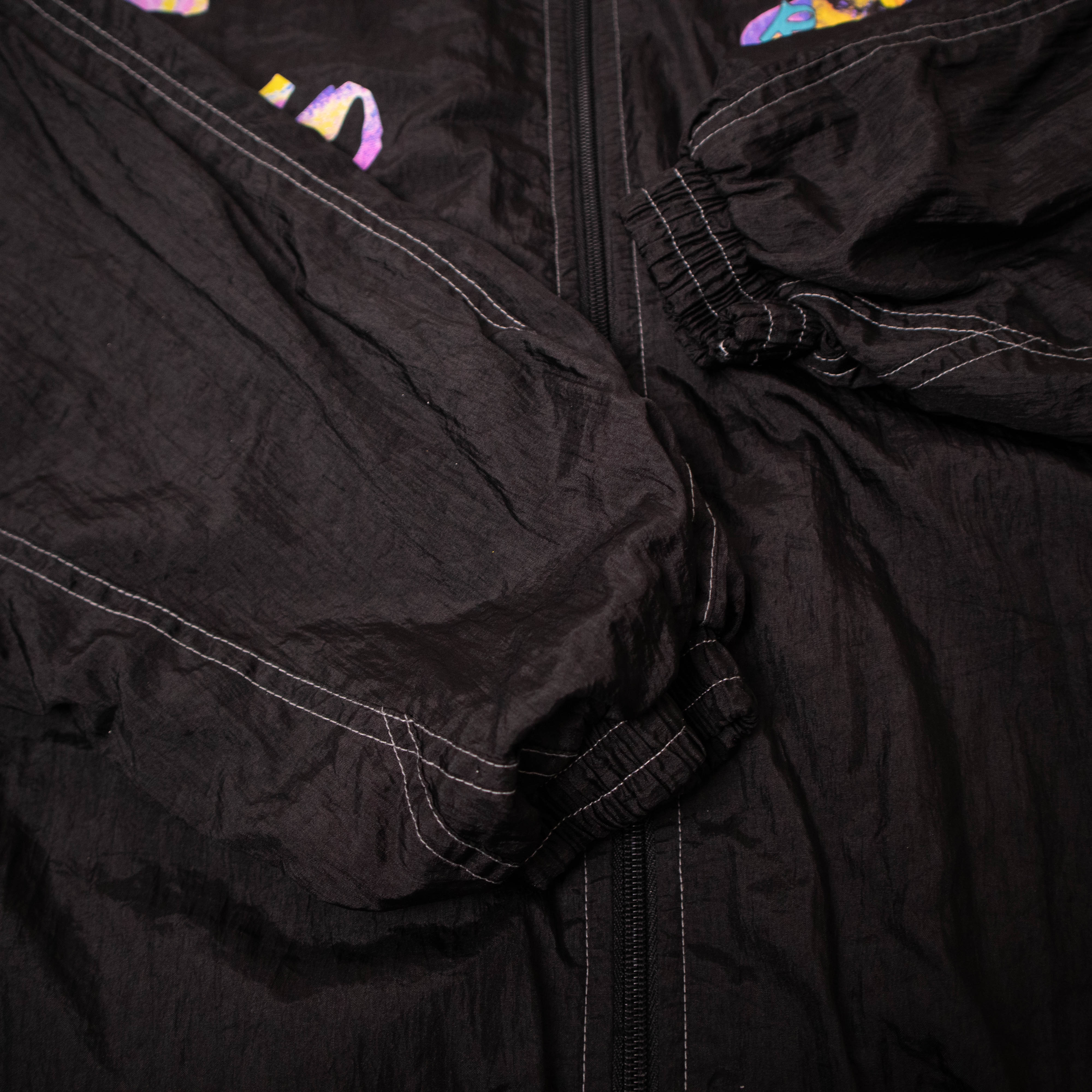 Vintage 90s black graphic printed Windbreaker Jacket - Size M