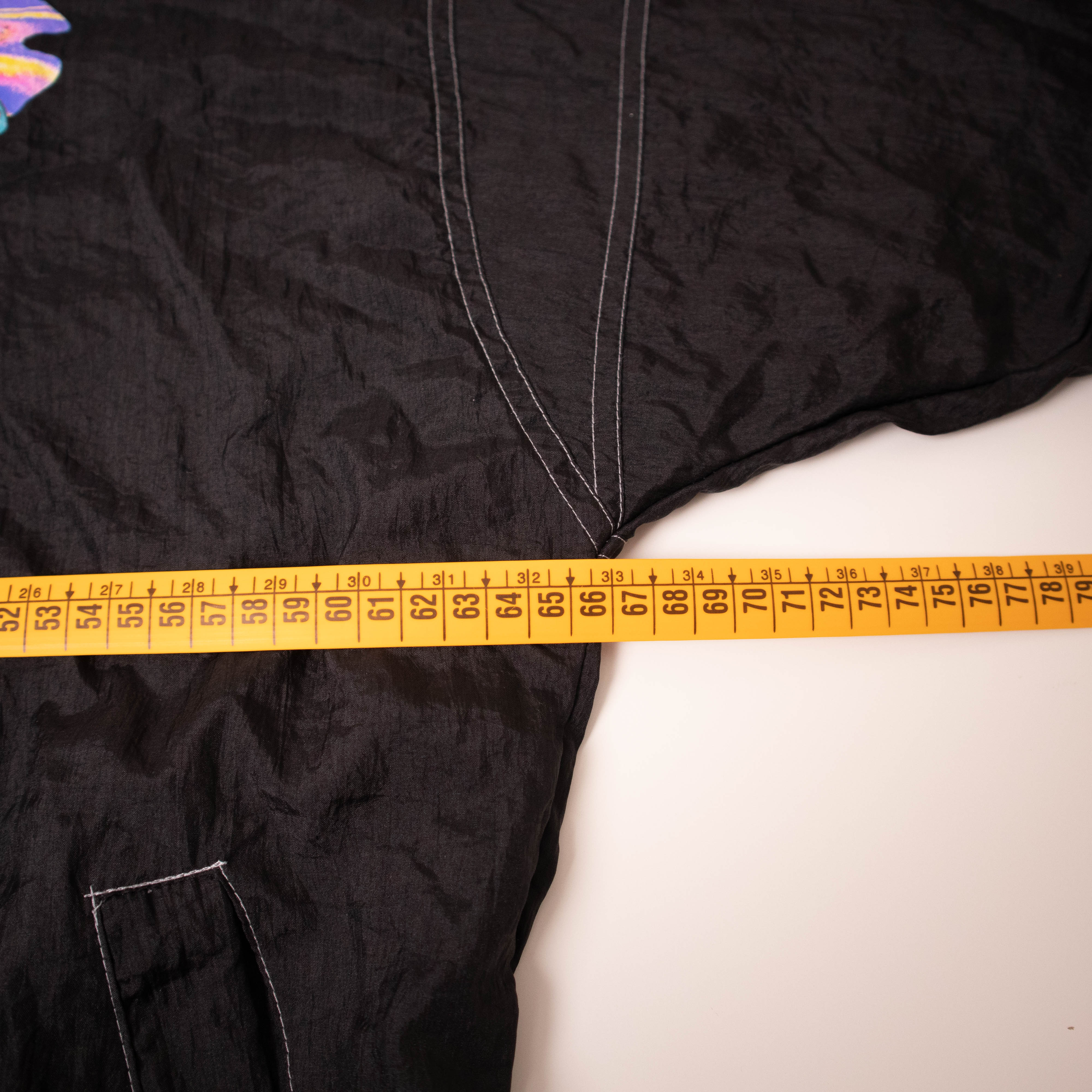 Vintage 90s black graphic printed Windbreaker Jacket - Size M