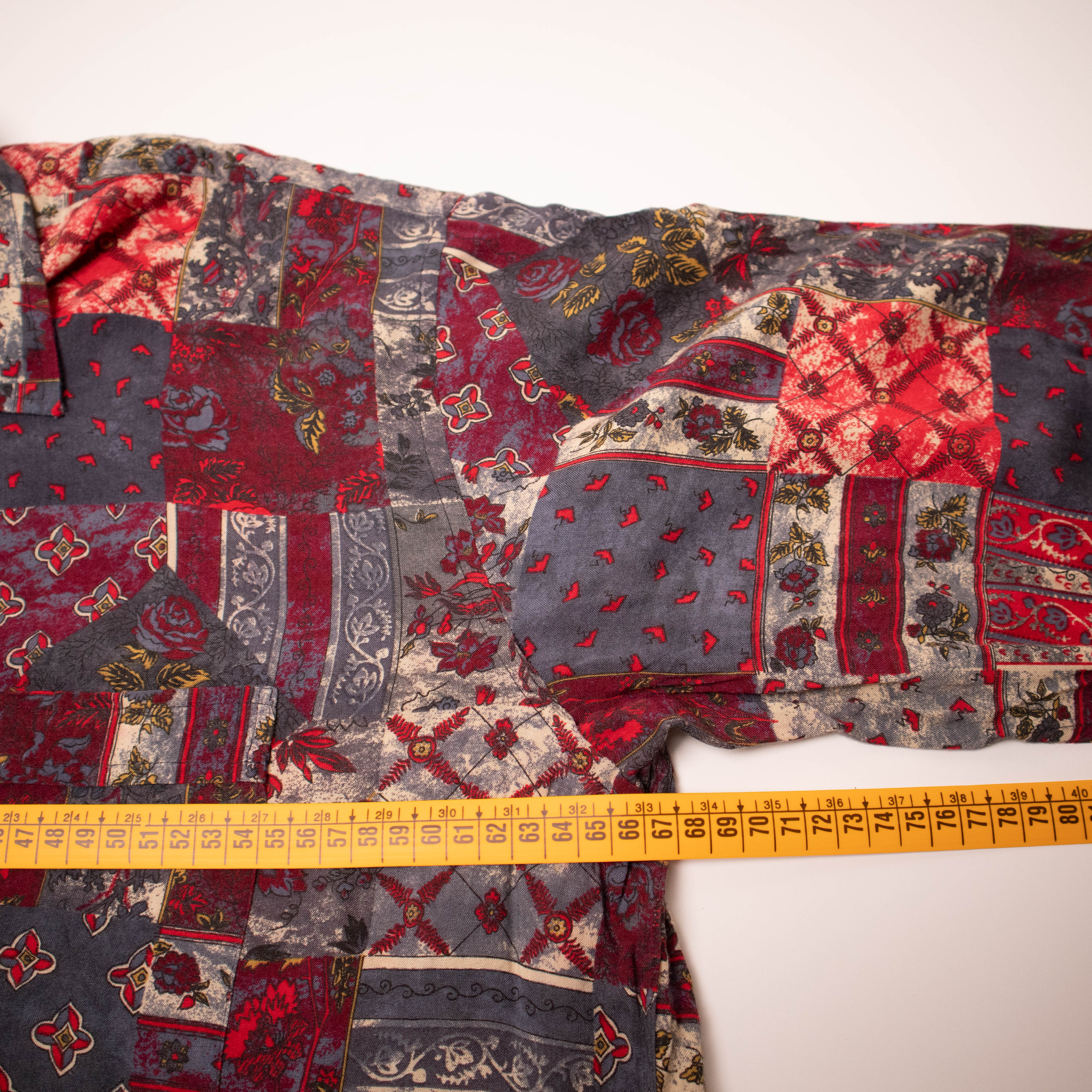 Vintage crazy abstract red and grey long sleeve Shirt - Size L/XL