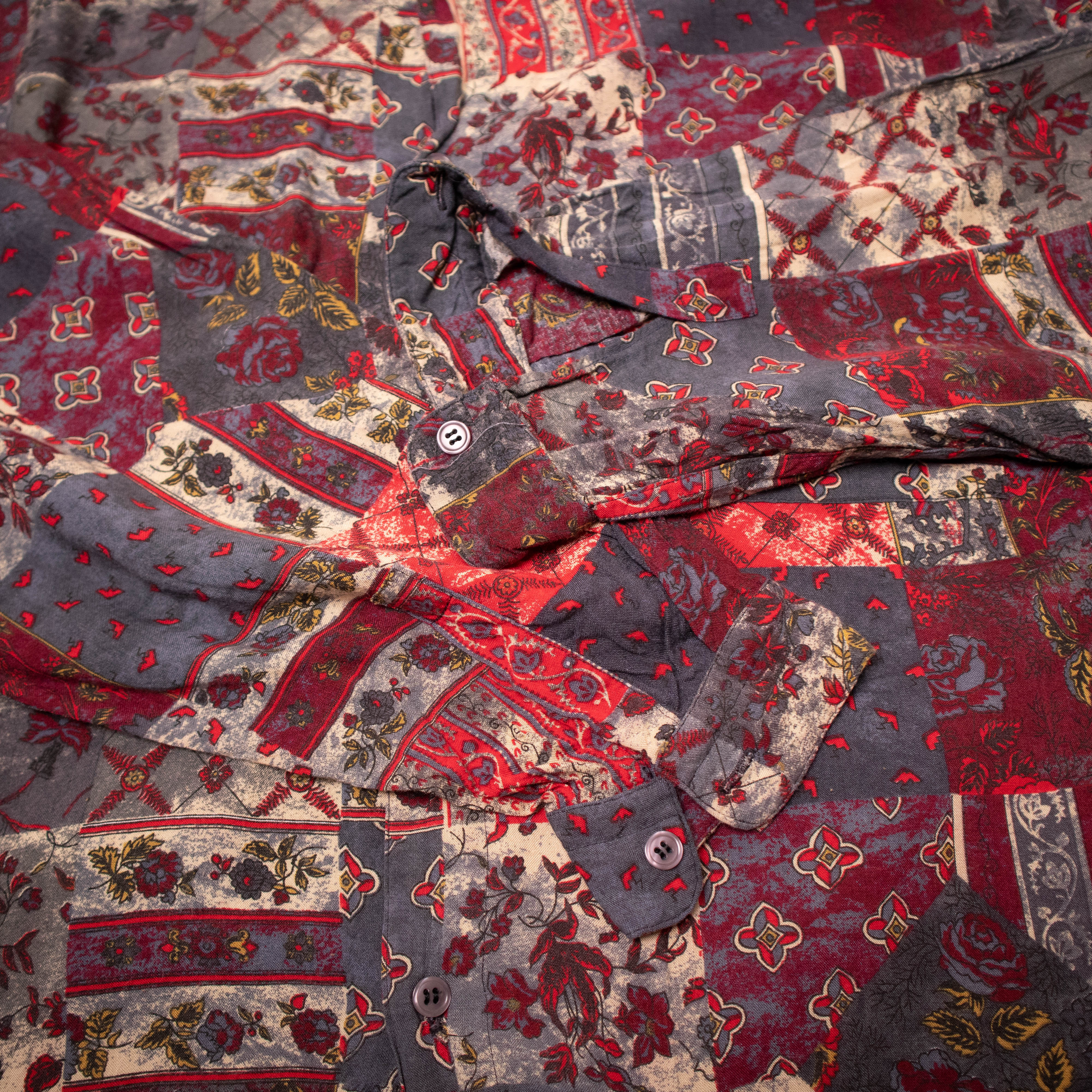 Vintage crazy abstract red and grey long sleeve Shirt - Size L/XL