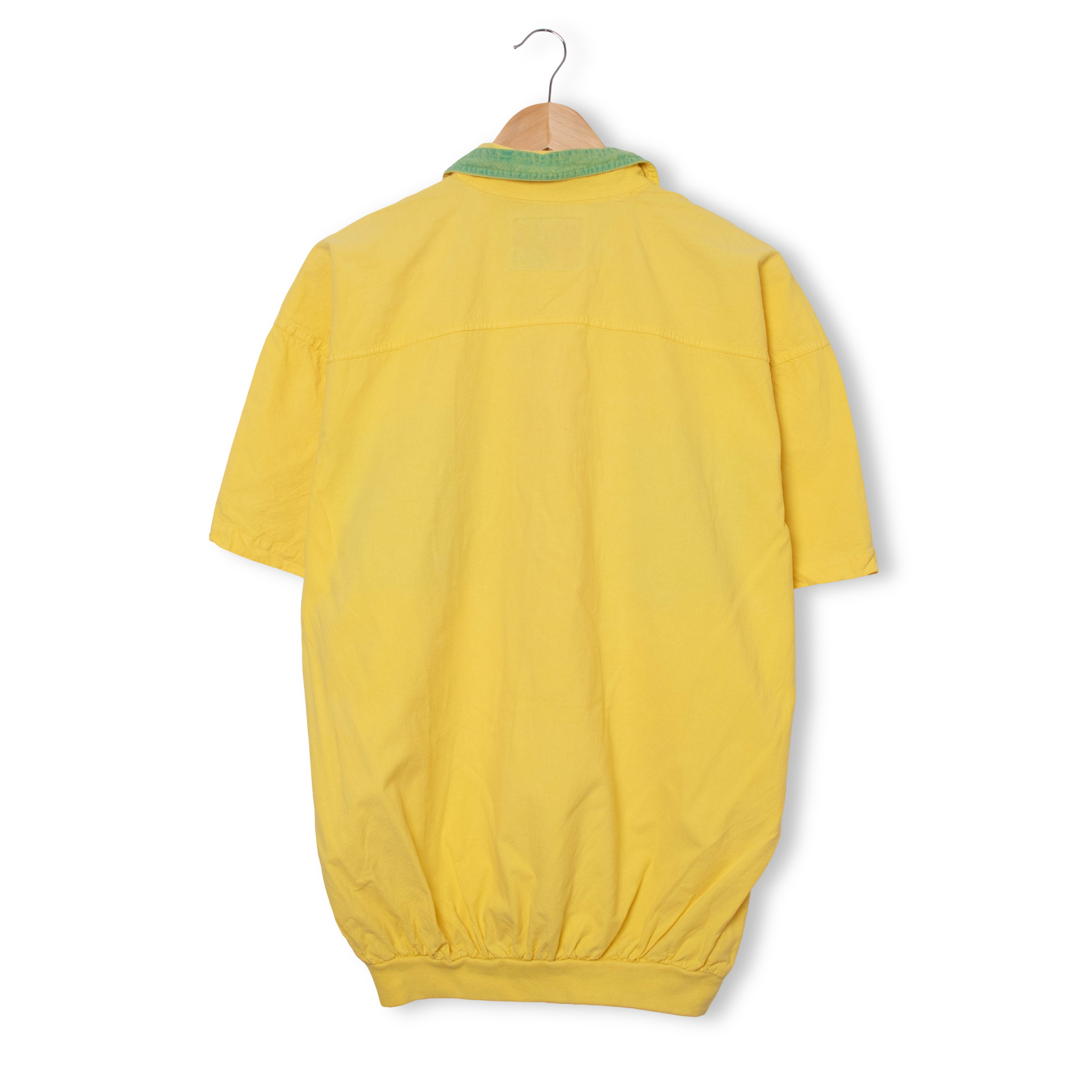 Vintage 90s yellow graphic button T shirt - Size S/M