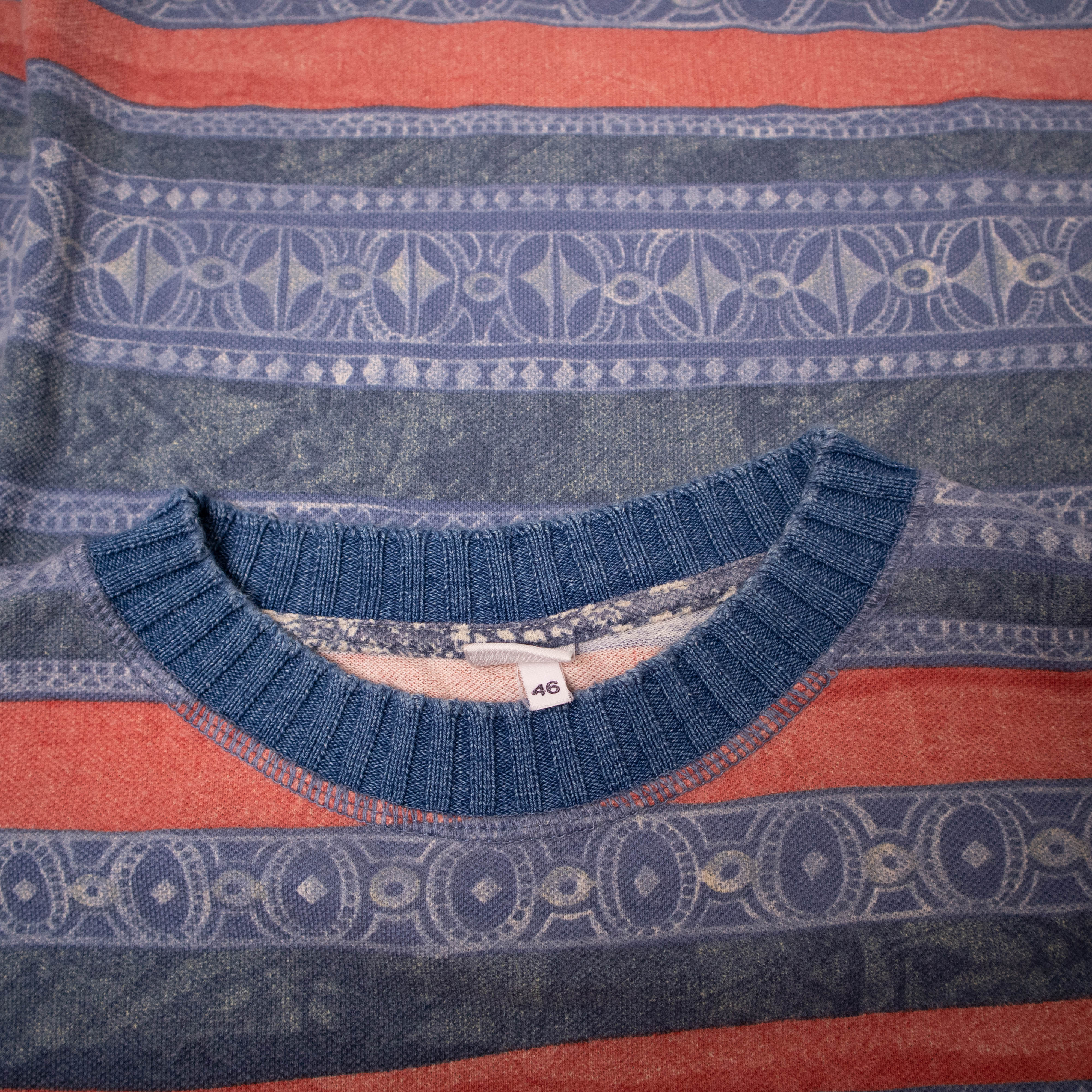 Vintage 90s blue and red abstract graphic T shirt - Size L