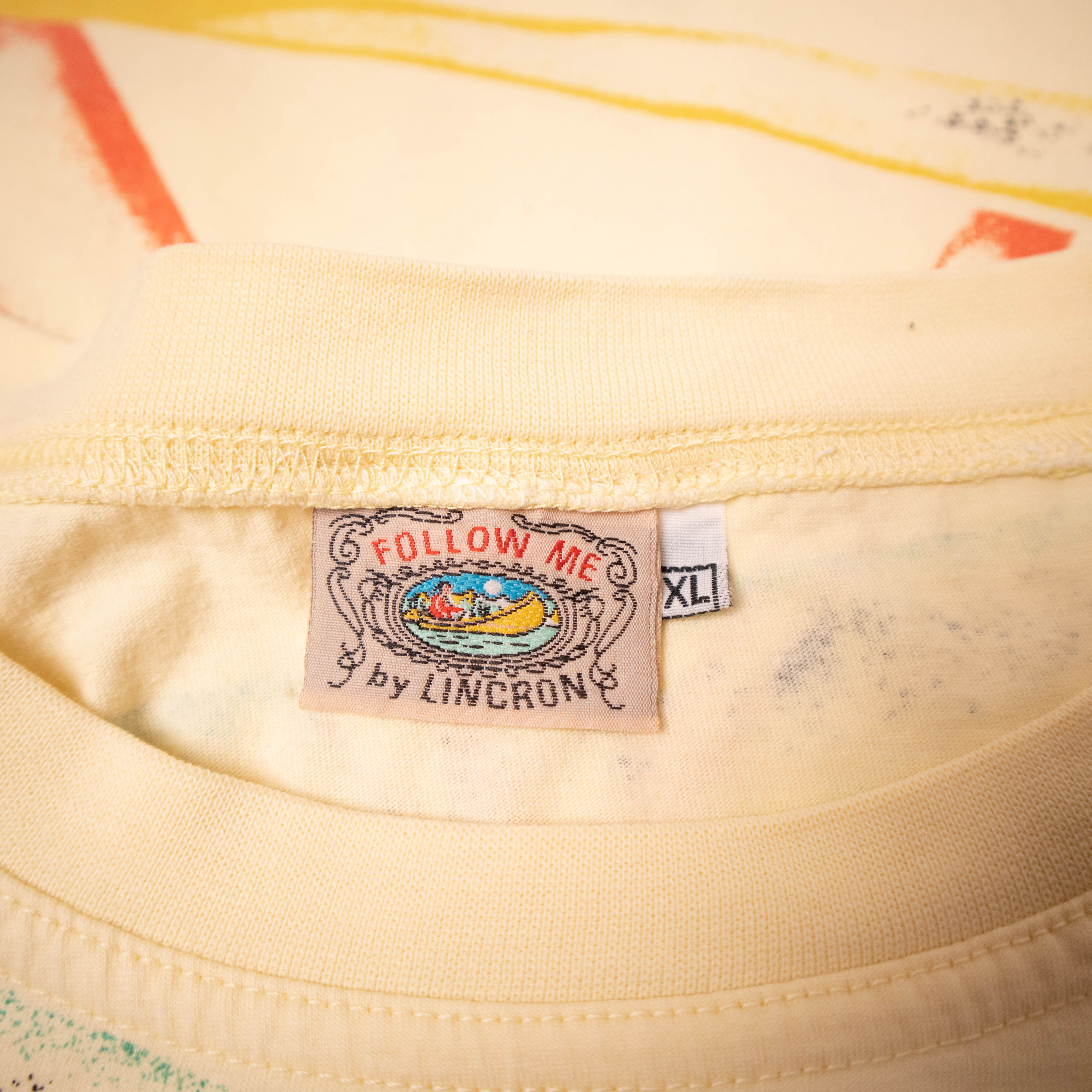 Vintage 90s beige abstract graphic T shirt - Size L/XL