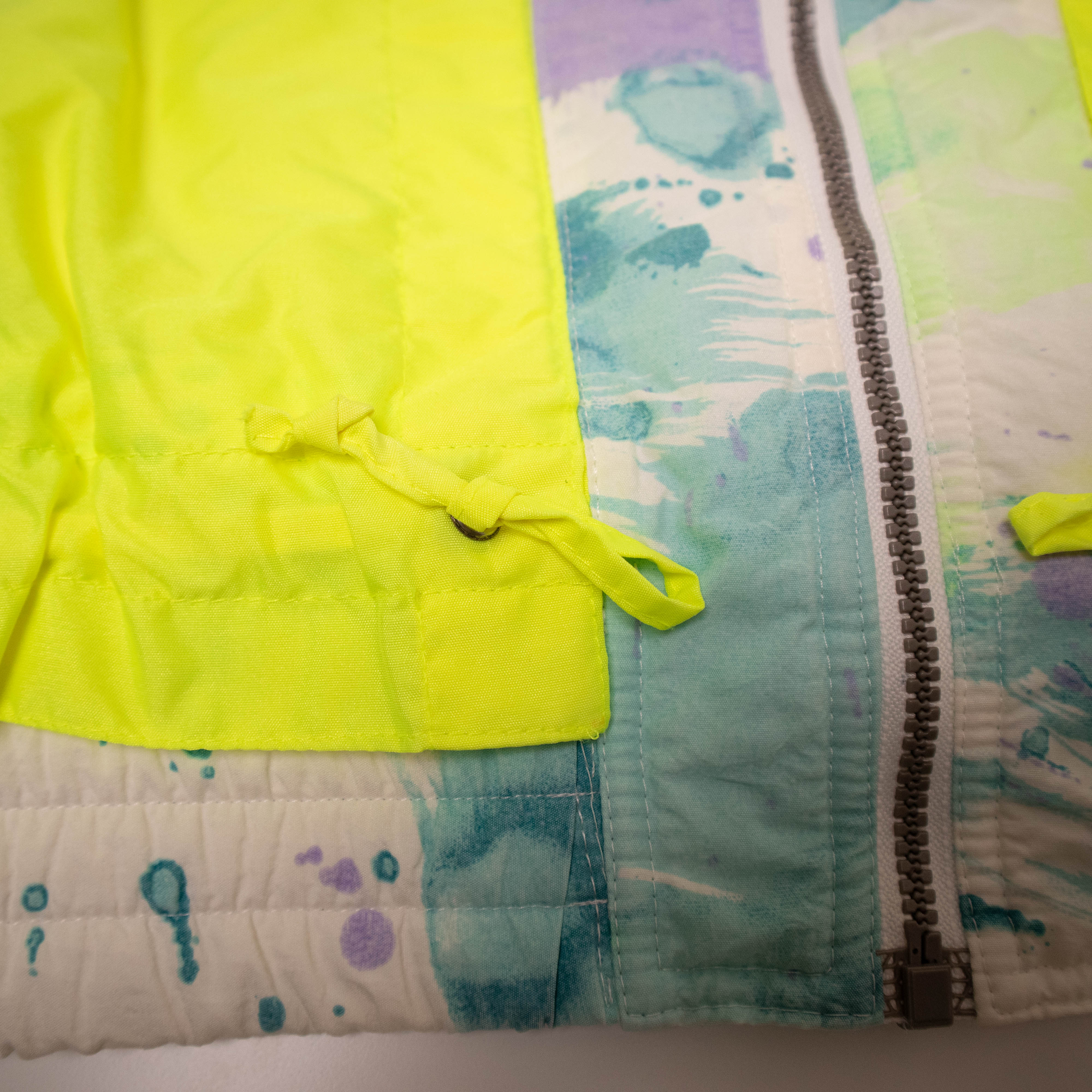 Vintage 80s 90s neon yellow abstract Winter Jacket - Size L