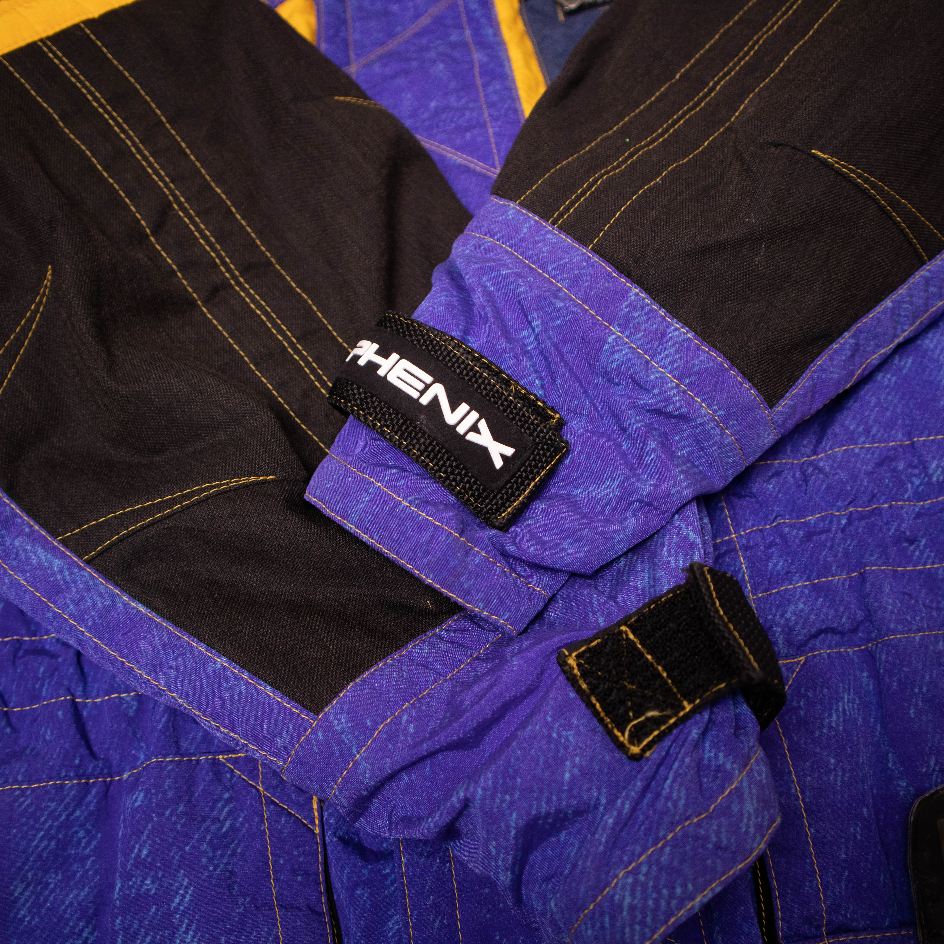 Vintage 80s 90s blue and black geometric Winter Jacket - Size L/XL