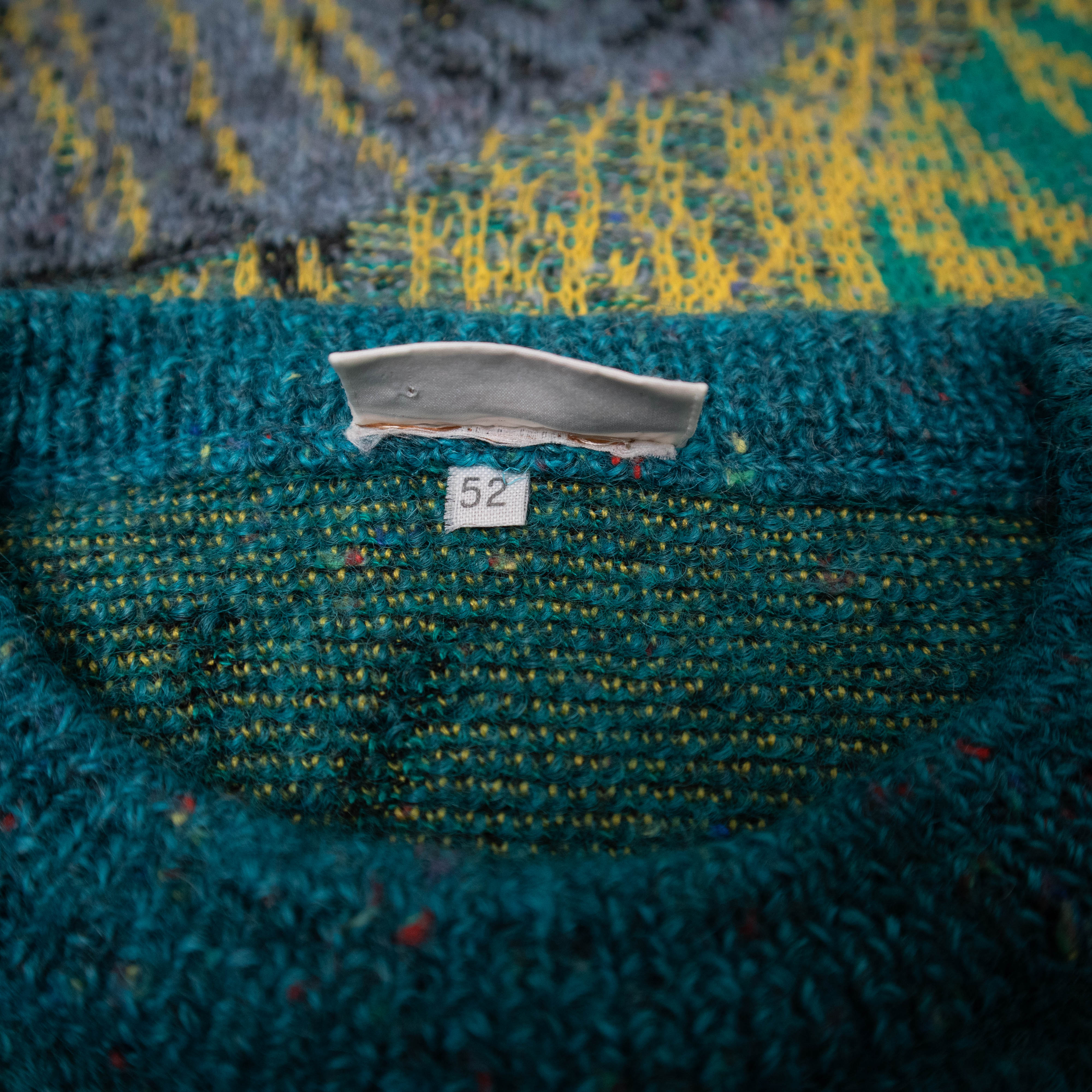 Vintage 80s 90s blue and yellow art 80% wool Sweater - Size S