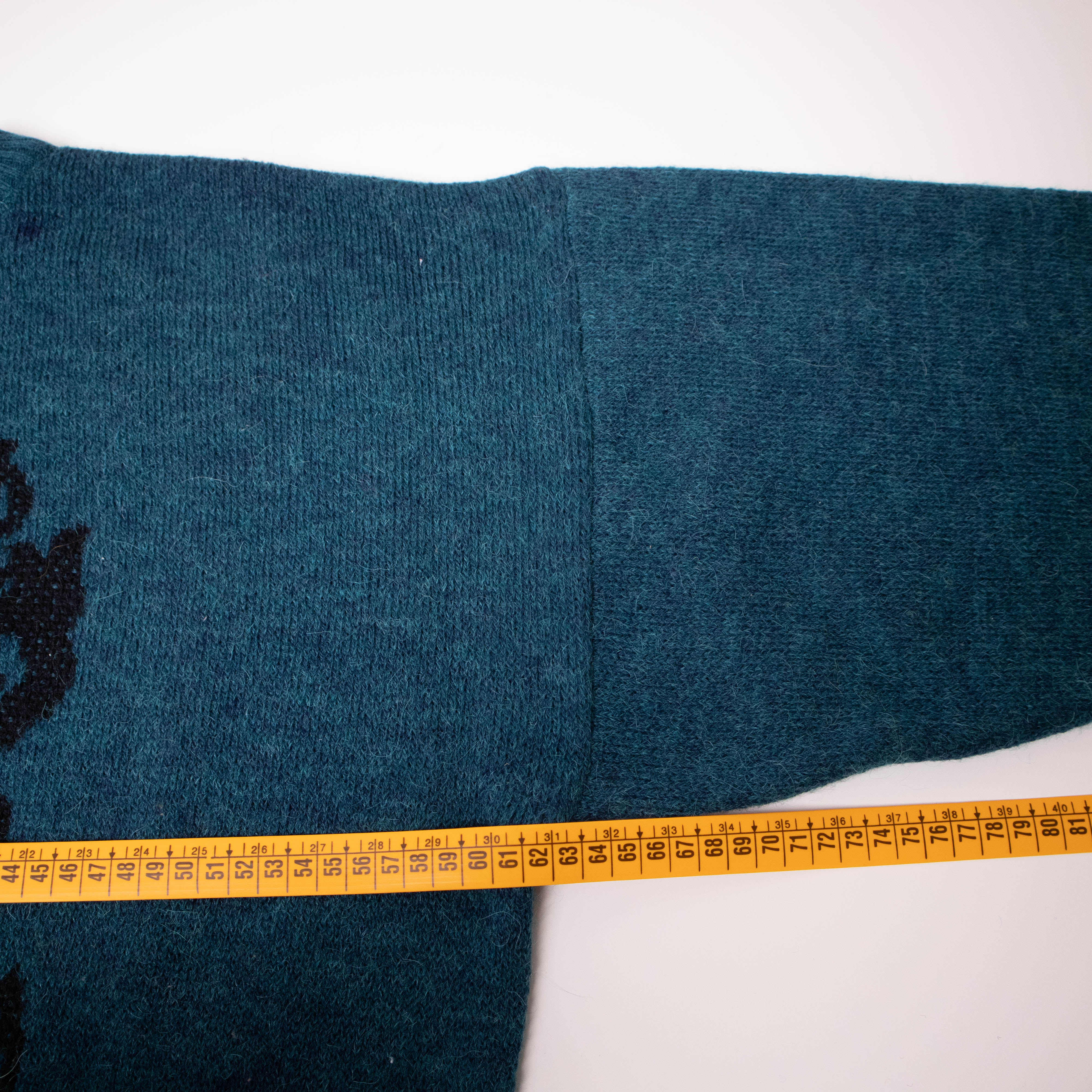 Vintage 80s 90s blue 50% alpaka and wool Sweater - Size L