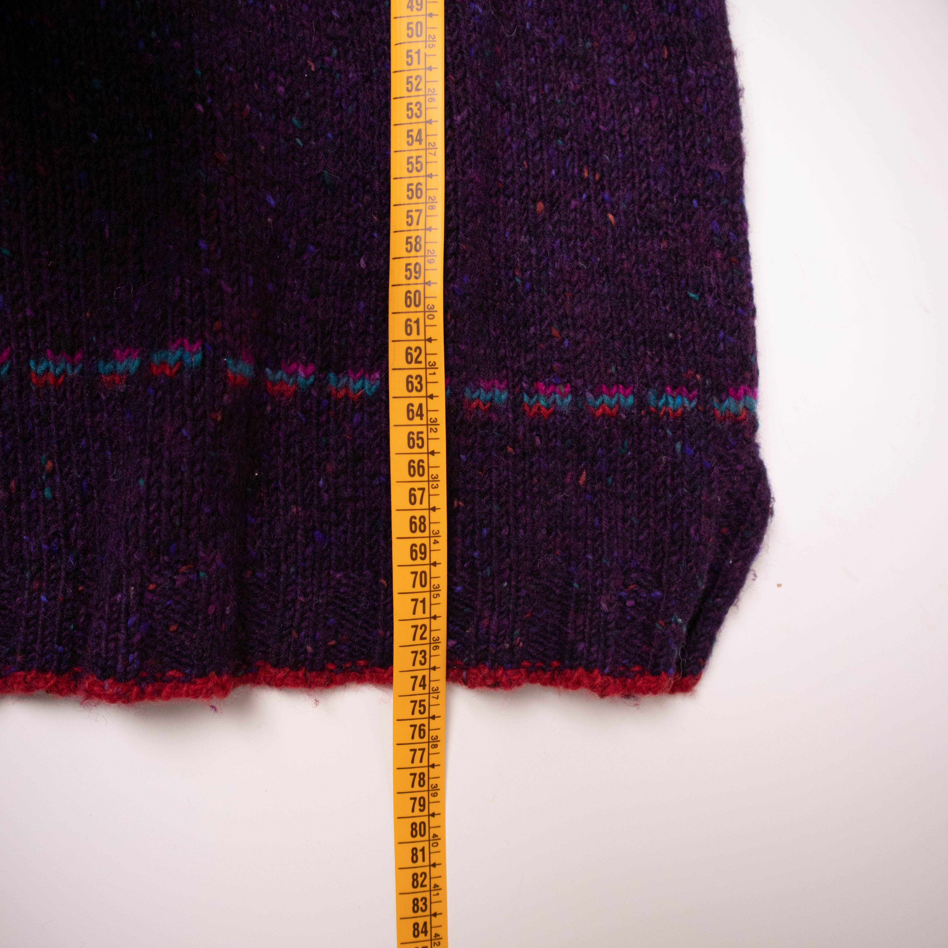 Vintage 80s 90s purple and red 100% wool Made in Ireland knitted Sweater - Size L