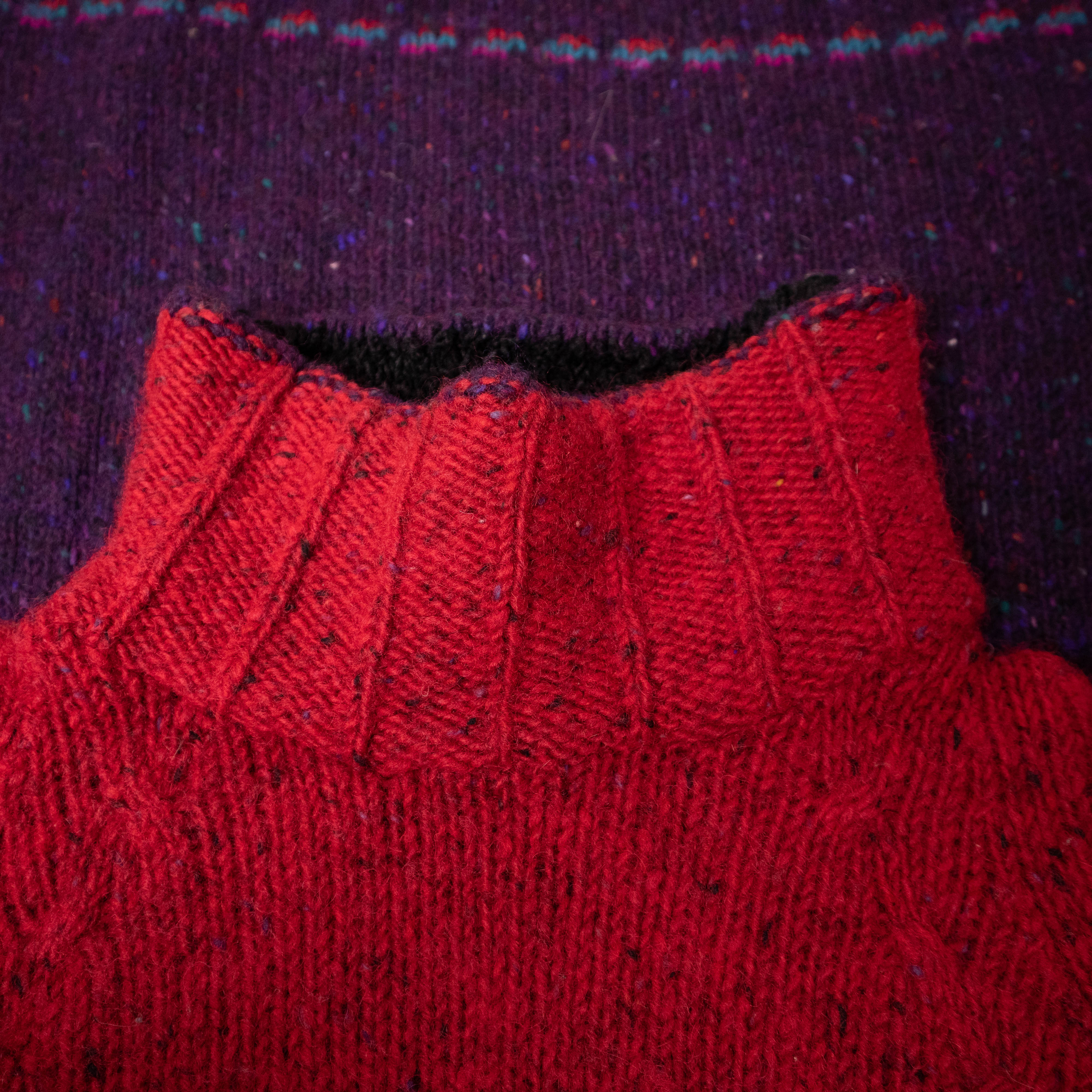 Vintage 80s 90s purple and red 100% wool Made in Ireland knitted Sweater - Size L
