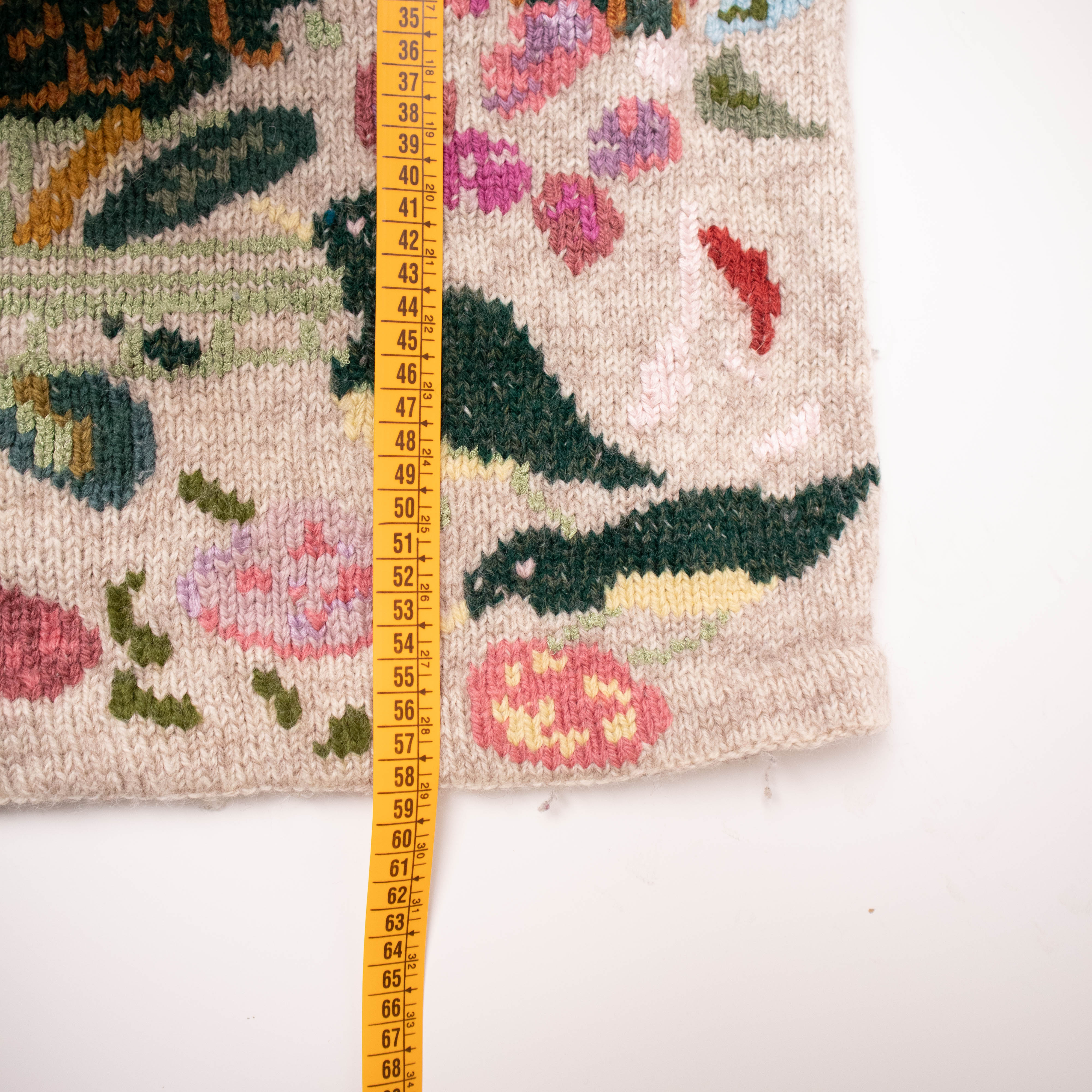 Vintage 80s 90s beige wool art knitted made in Uruguay Sweater  - Size S/M