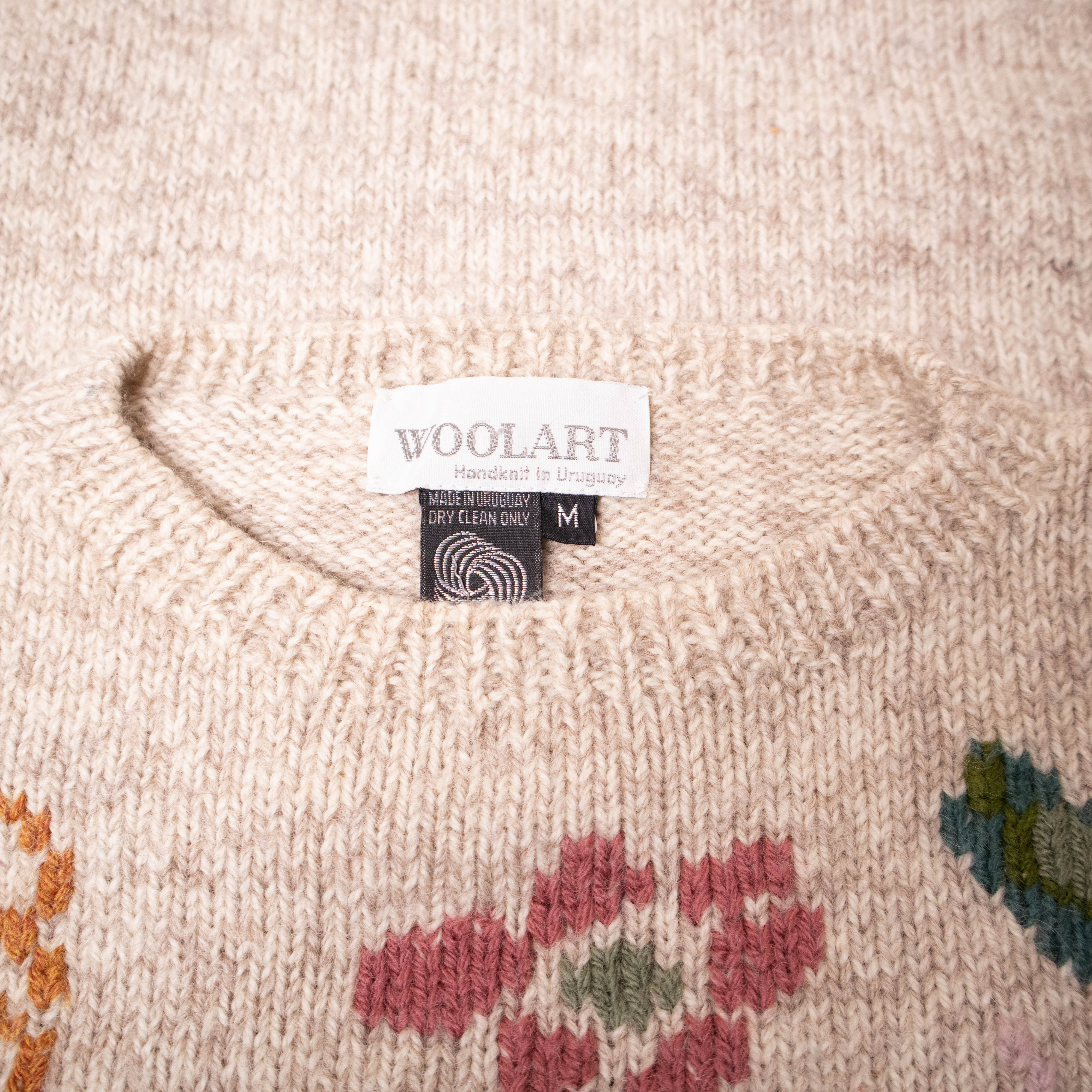 Vintage 80s 90s beige wool art knitted made in Uruguay Sweater  - Size S/M