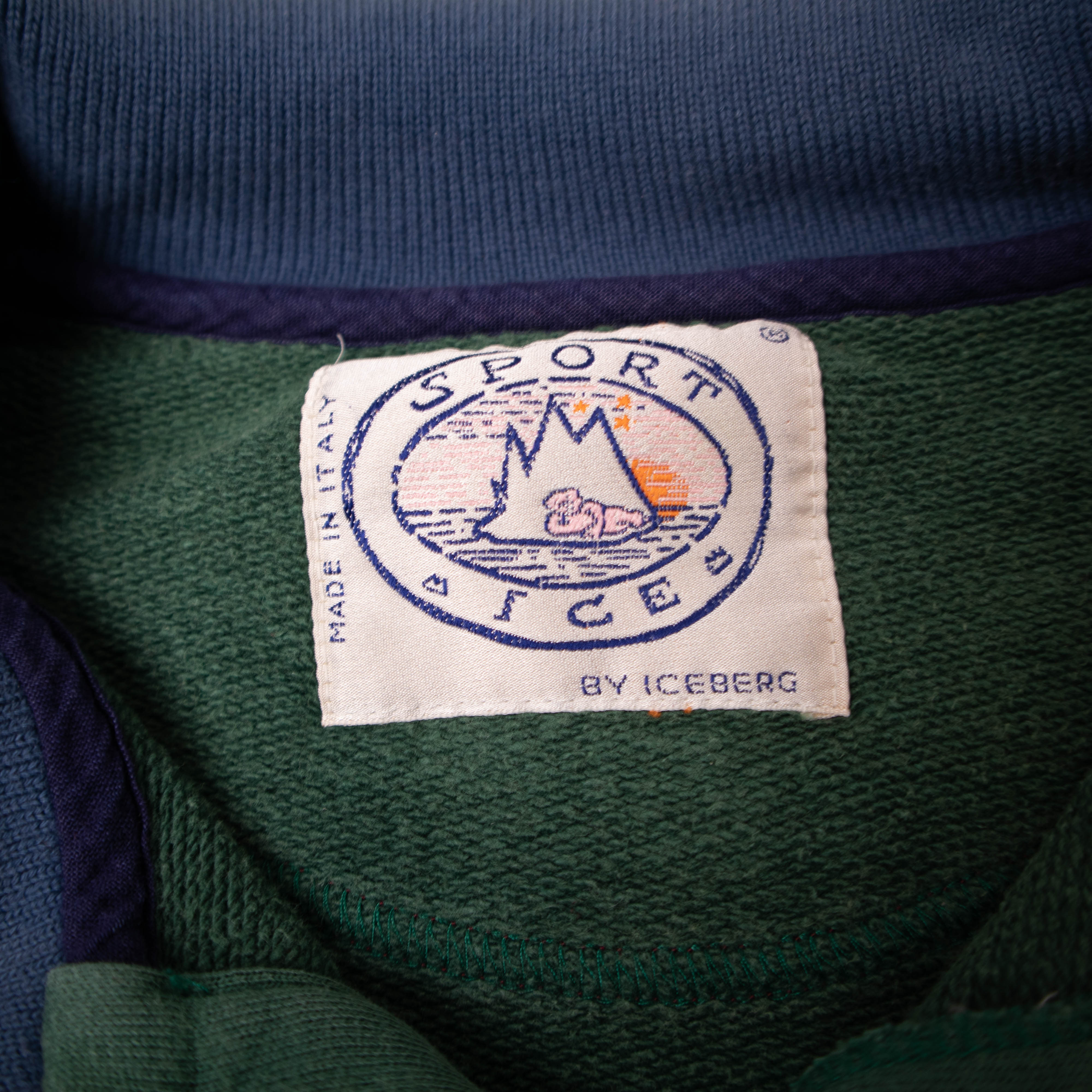 Vintage 80s 90s dark green embroidered Sweatshirt - Size L