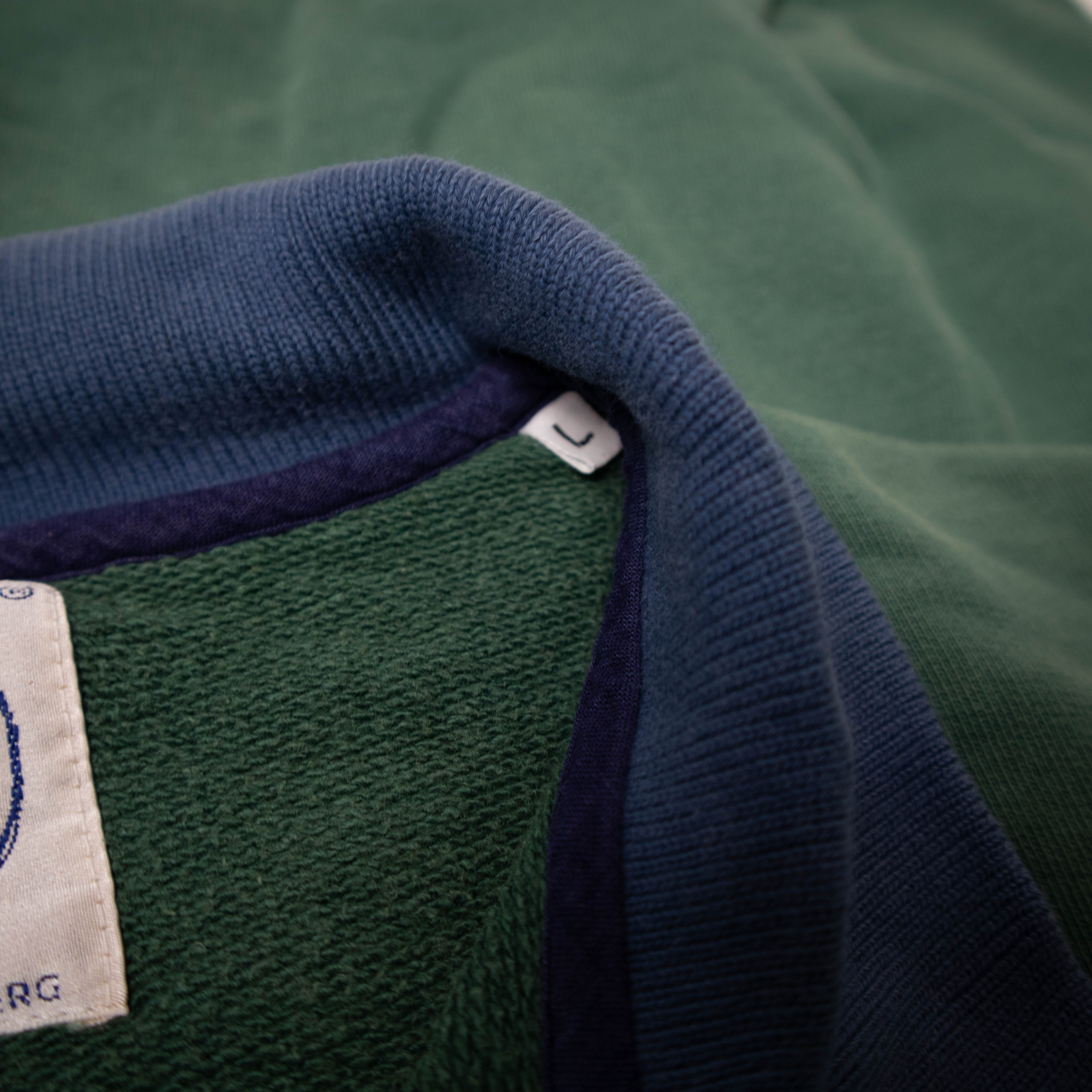 Vintage 80s 90s dark green embroidered Sweatshirt - Size L