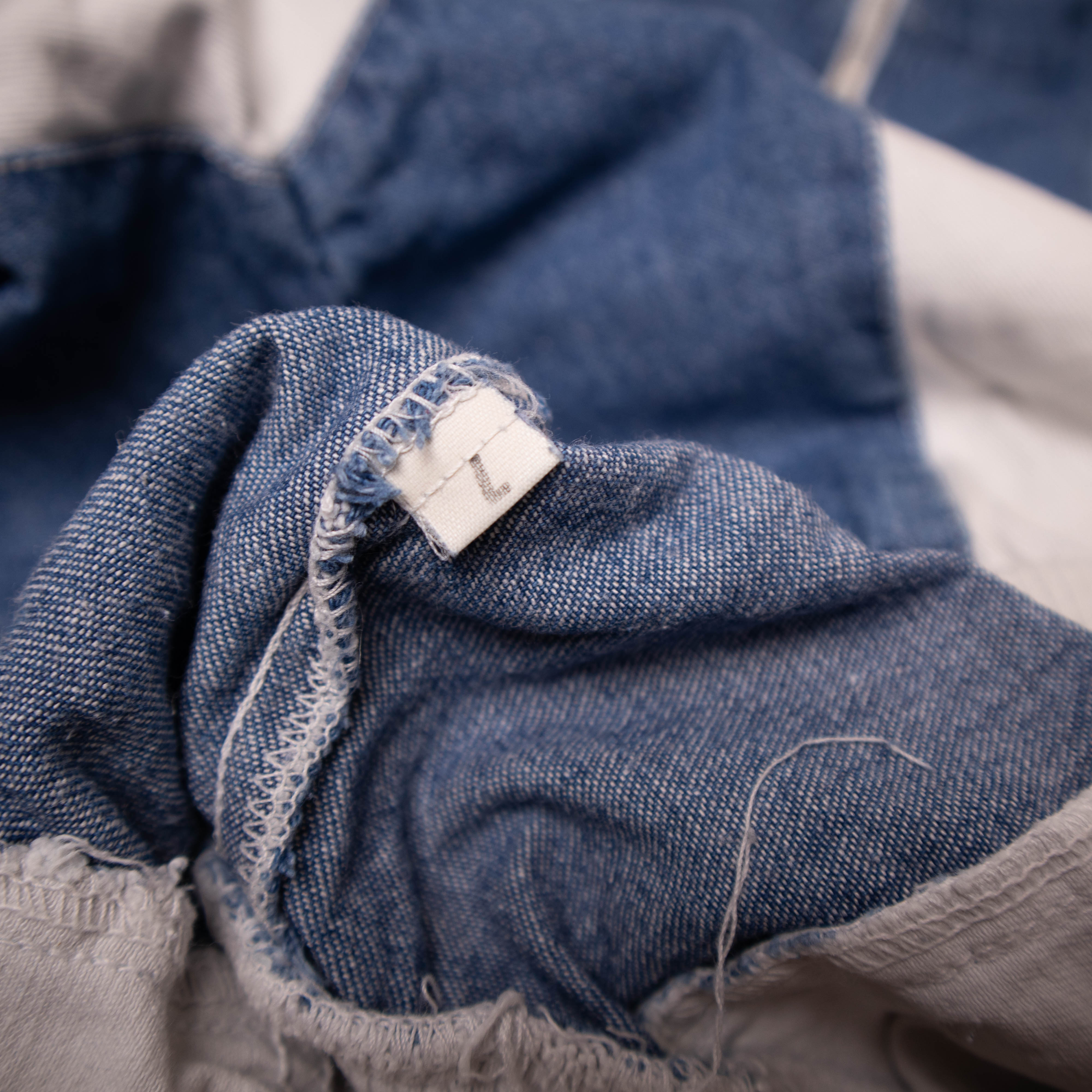 Vintage 80s 90s white and blue jeans quarter zip Sweatshirt - Size M