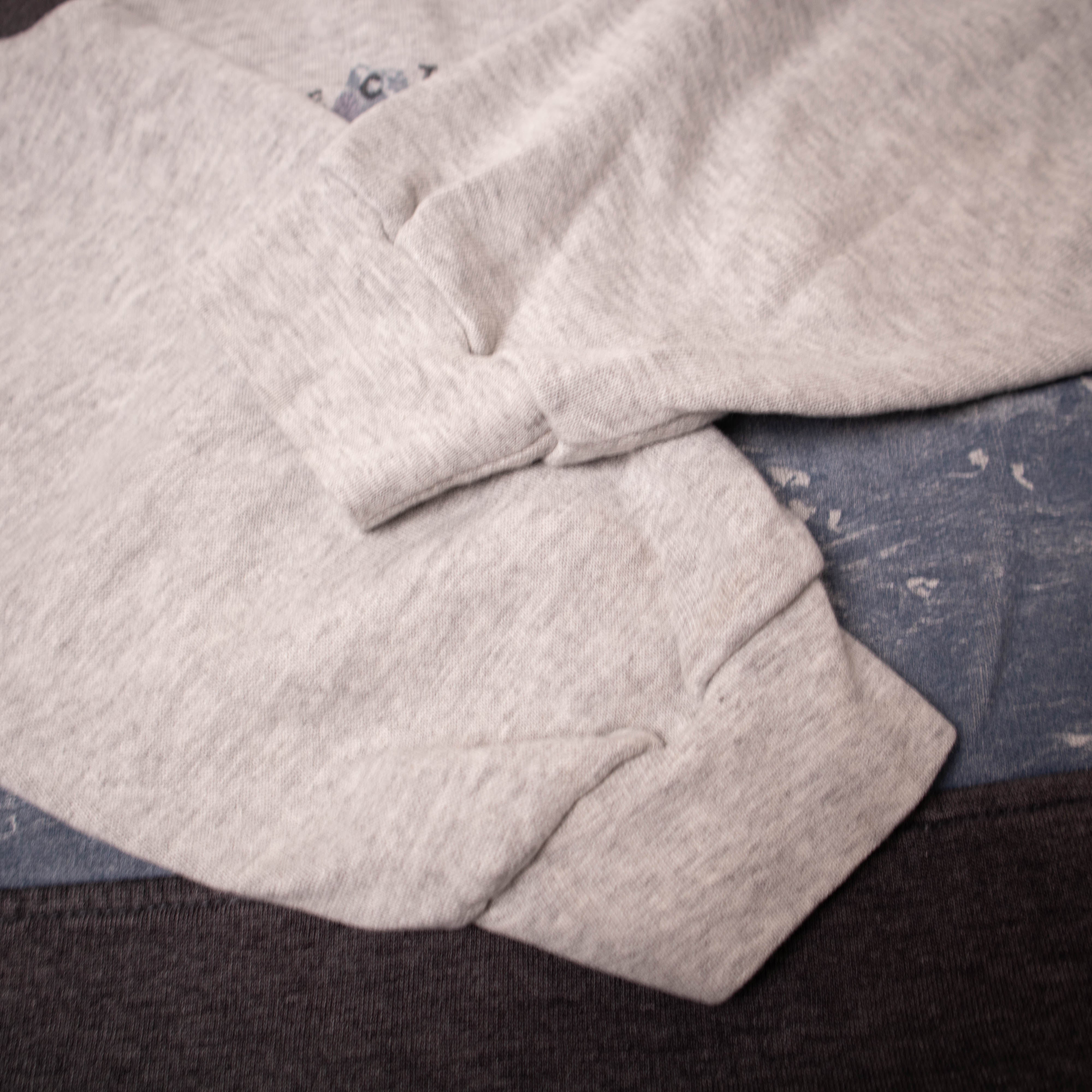 Vintage 80s 90s grey quarter zip embroidered Sweatshirt - Size L