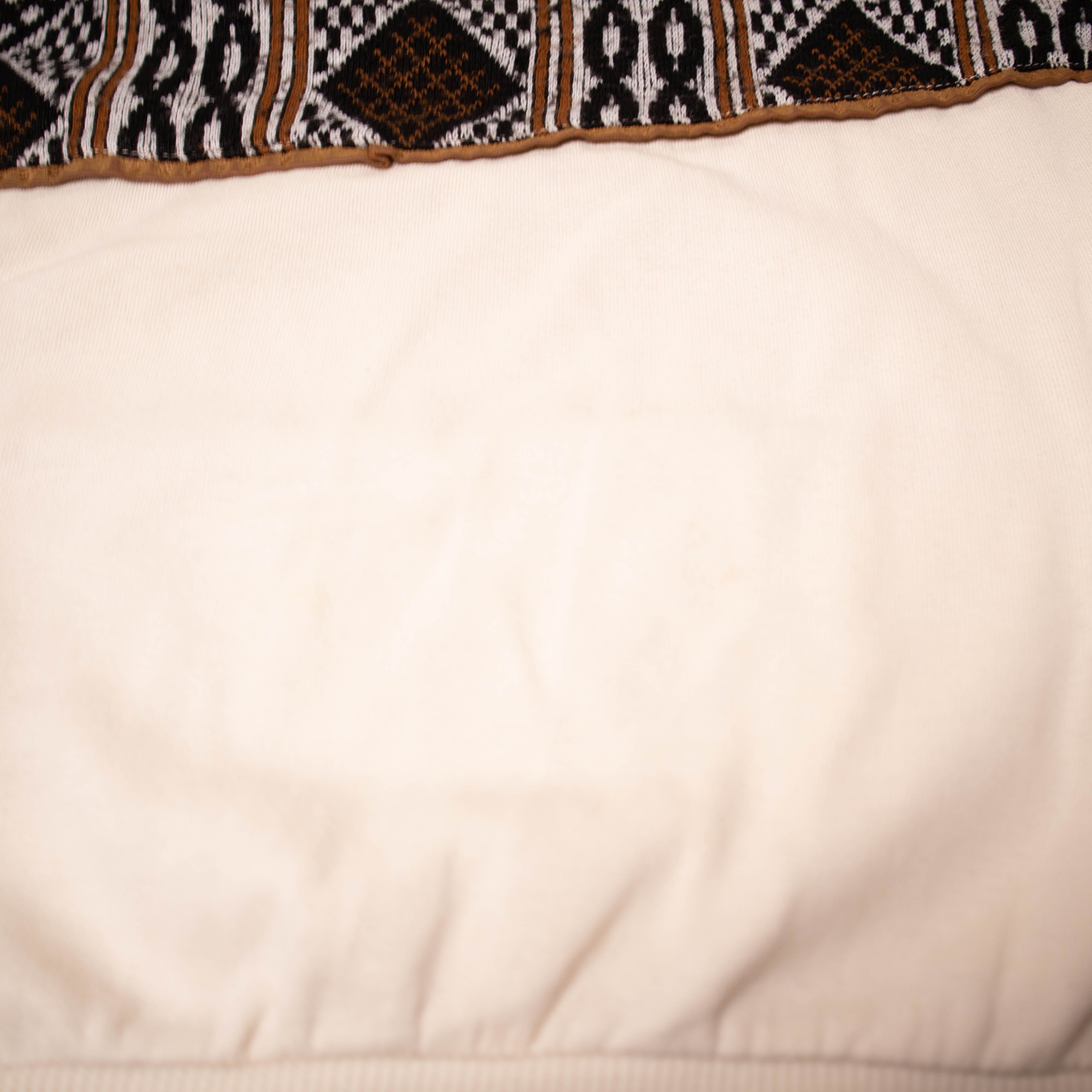 Vintage 80s 90s brown and white aztec pattern buttoned Sweatshirt - Size L/XL